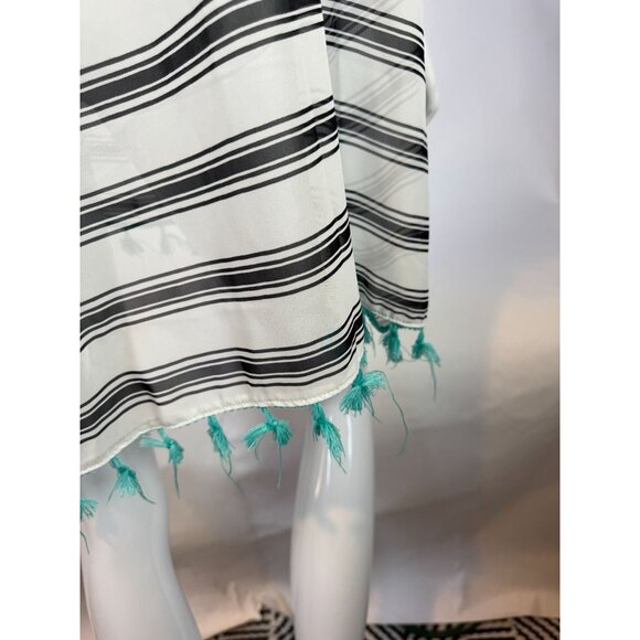 Black & White Striped Lightweight Kaftan With Tassels One Size 100% Polyester Wo - Picture 8 of 16